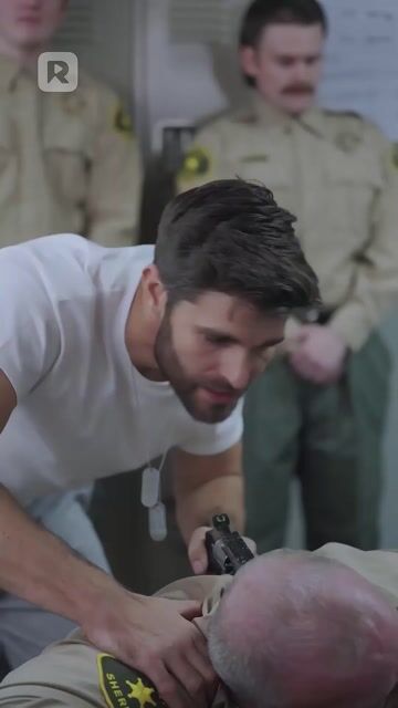 Pare! Esse mendigo é um herói americano! episódio 13